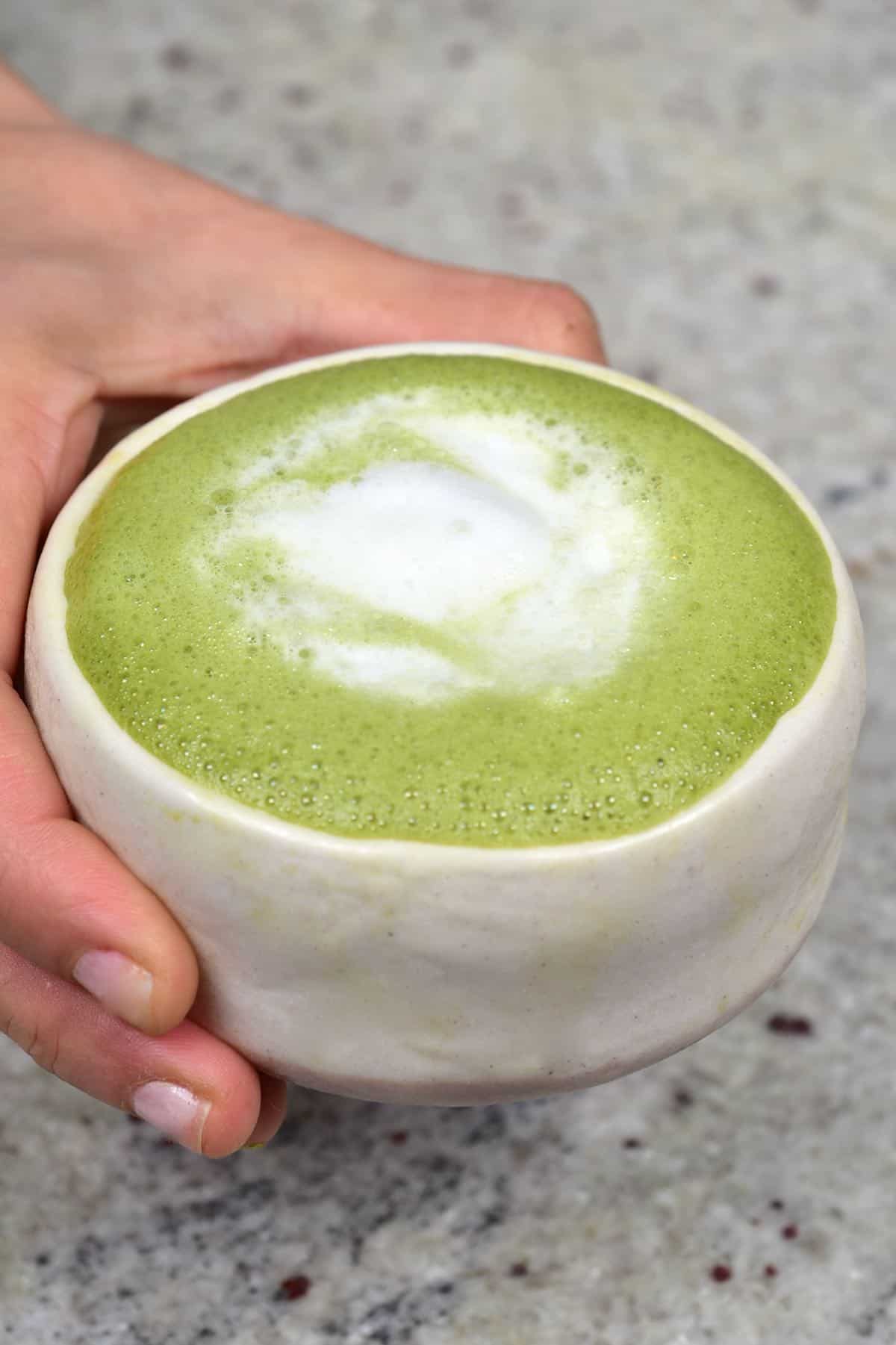 Delicious And Easy Matcha Milk Tea Recipe In Just 5 Minutes