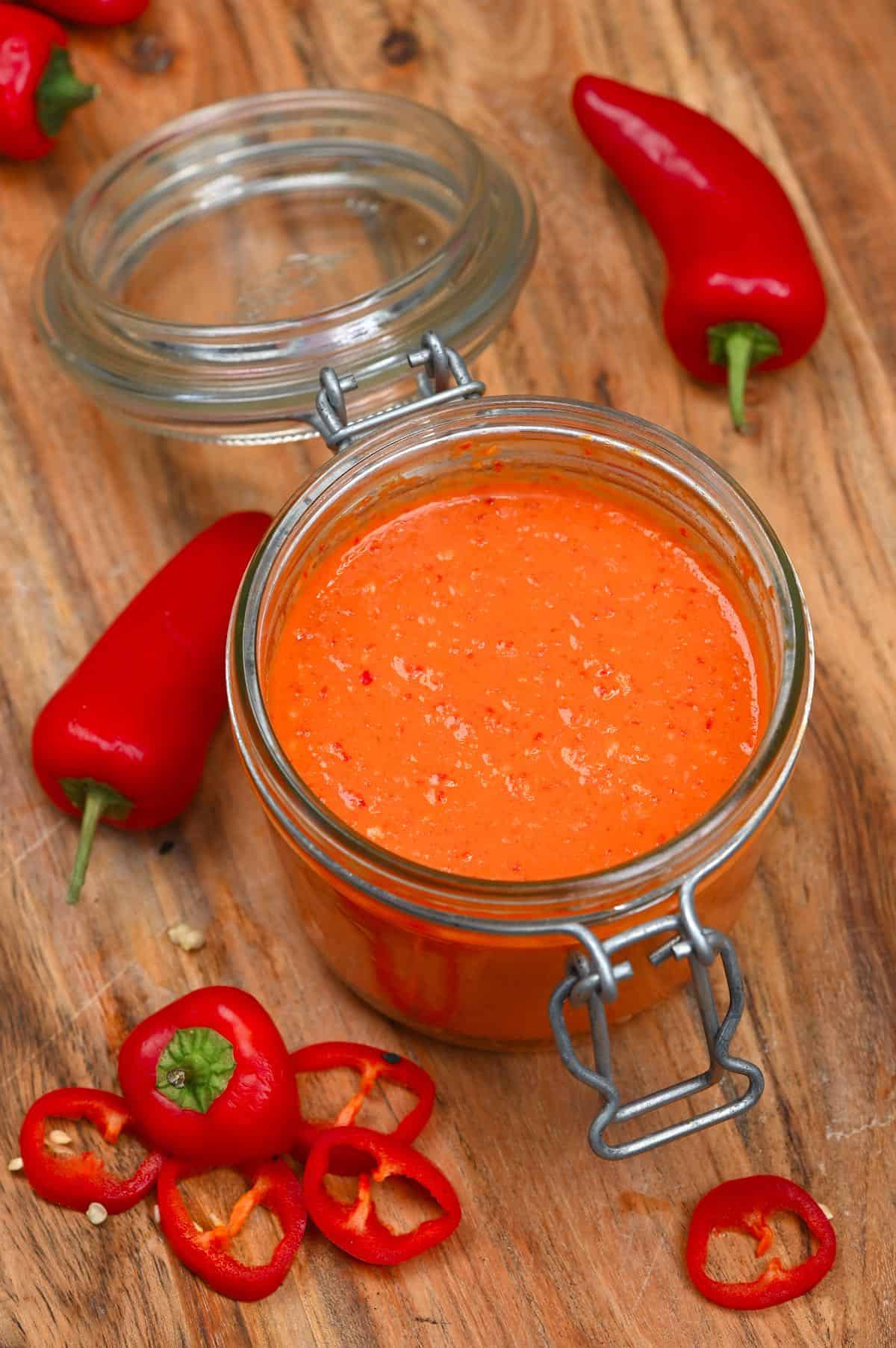 Simple Homemade Chili Sauce (Red Chilli Sauce) - Alphafoodie