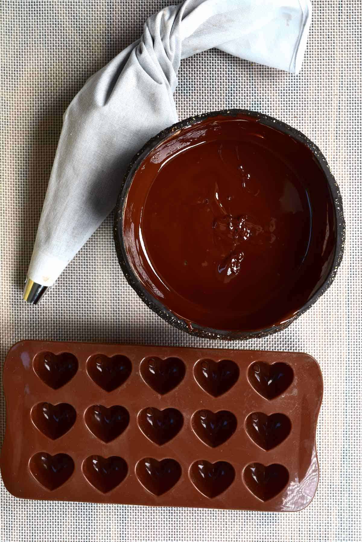 Homemade Filled Chocolates (Vegan Chocolate Candy) - Alphafoodie