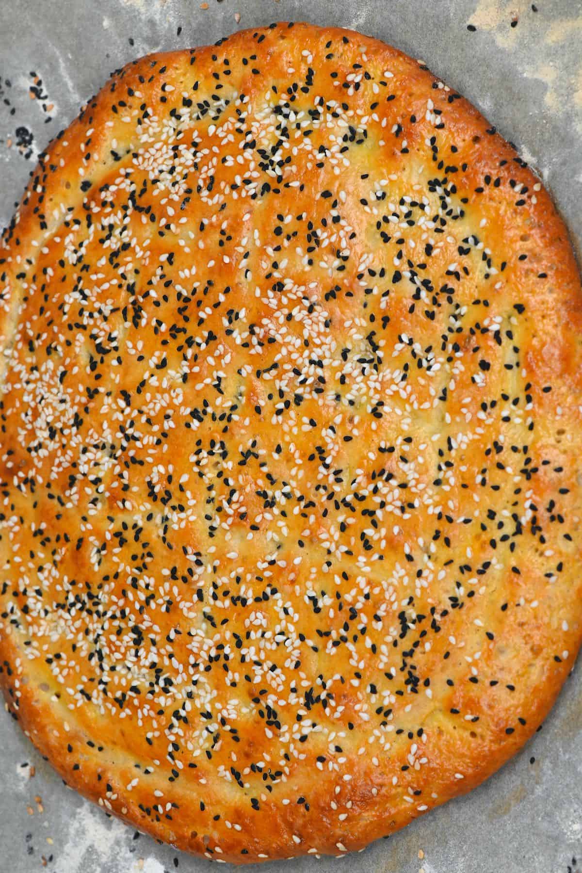 Easy No-Knead Turkish Bread (Ramadan Pide Bread) - Alphafoodie