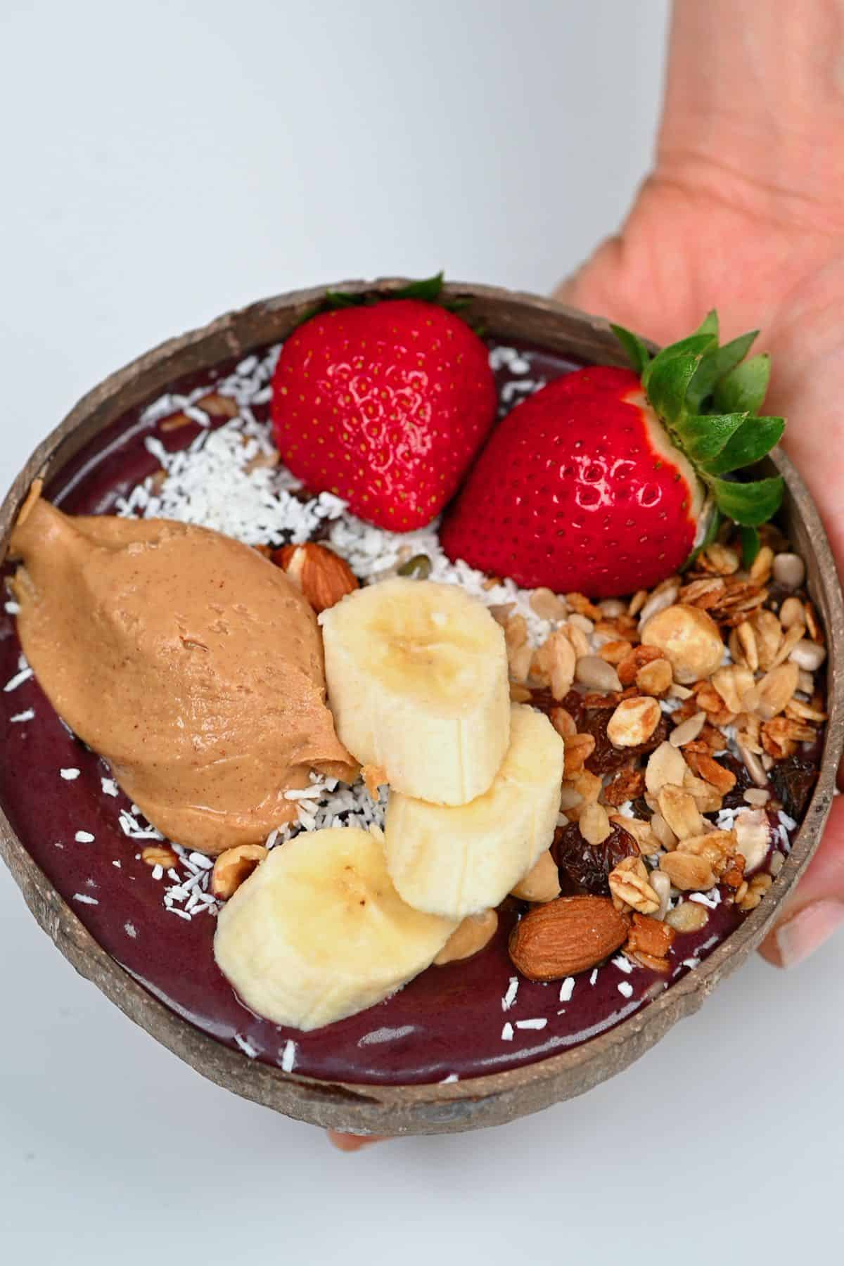 How to Make Brazilian Açaí Bowl (3 ingredients) - Living Healthy