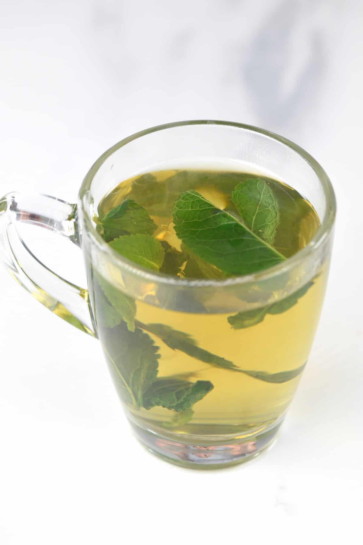 6 Health Benefits of Spearmint Tea & 2 Tips - Tartelette