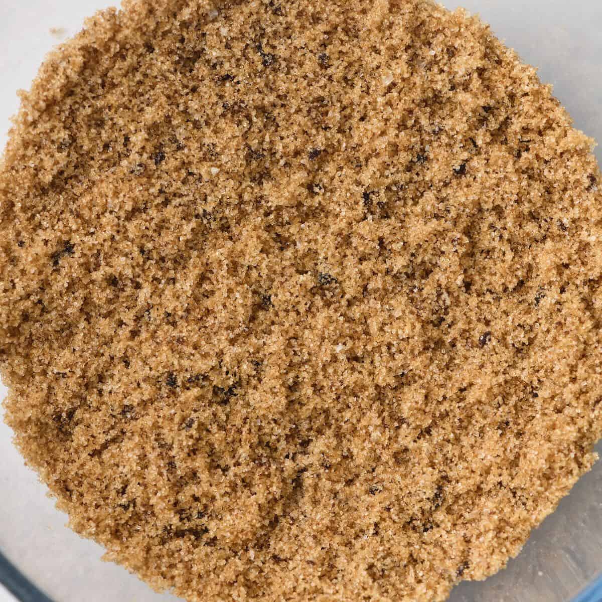 How to Make Brown Sugar at Home? (Light & Dark Brown) - Alphafoodie
