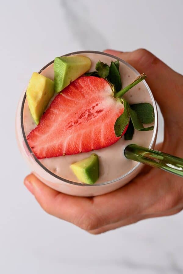 Healthy Vegan Keto Strawberry Smoothie - Alphafoodie