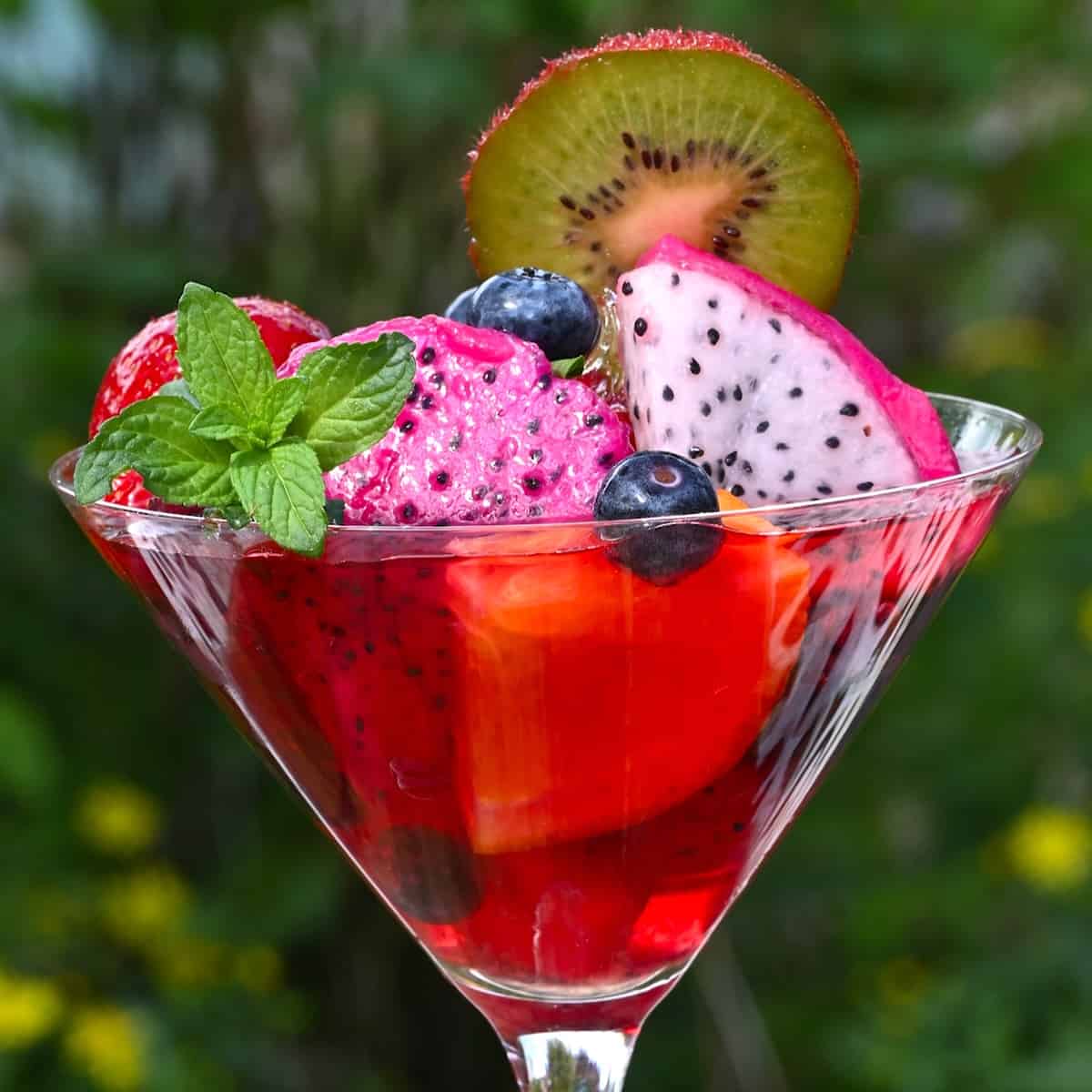 Make This TONIGHT: Pretty, Flavorful Ice (plus last-minute fruit water  combos and a cocktail you'll love)