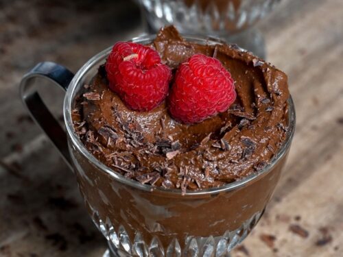 Avocado Chocolate Mousse {Velvety Smooth} - FeelGoodFoodie