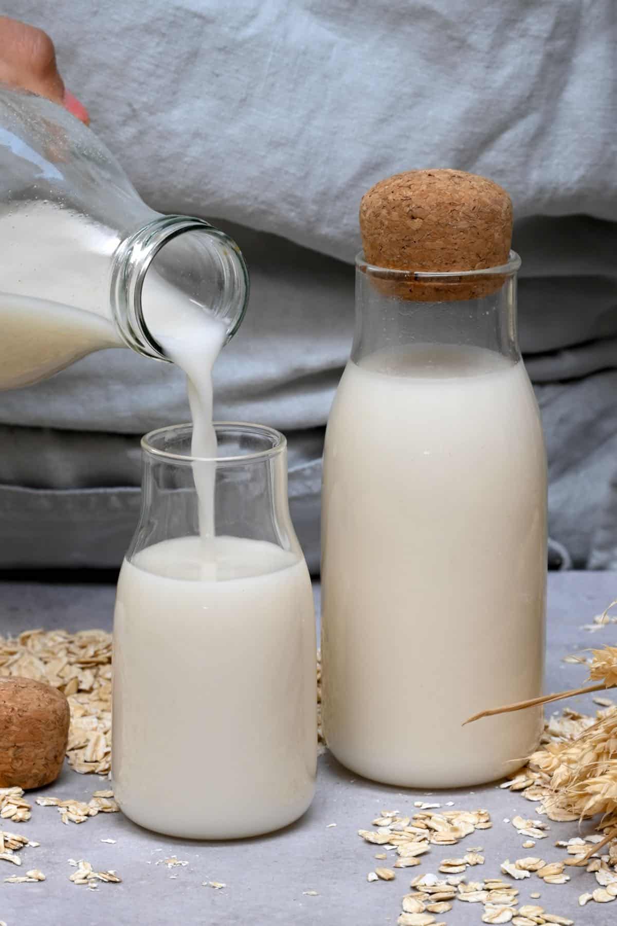 How To Make Oat Milk - Vegan Huggs