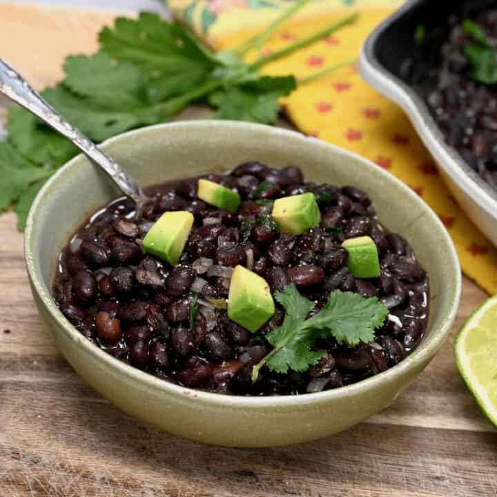 Easy Mexican Black Beans - Alphafoodie